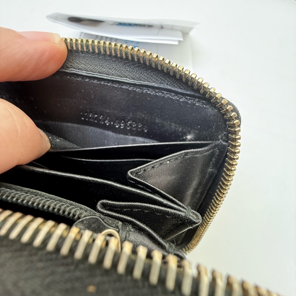 🖤 Gucci GG Guccissima Black Leather Zip-Around Wallet (Authenticated) - Picture 10 of 11